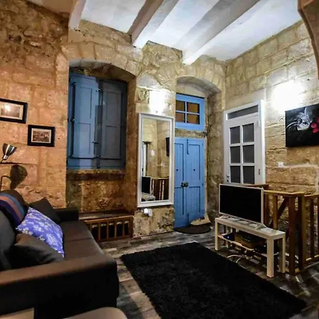 Historic Townhouse In Center Holiday home