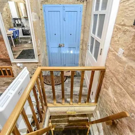 Historic Townhouse In Center Holiday home