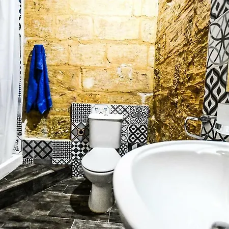 Historic Townhouse In Center 度假居