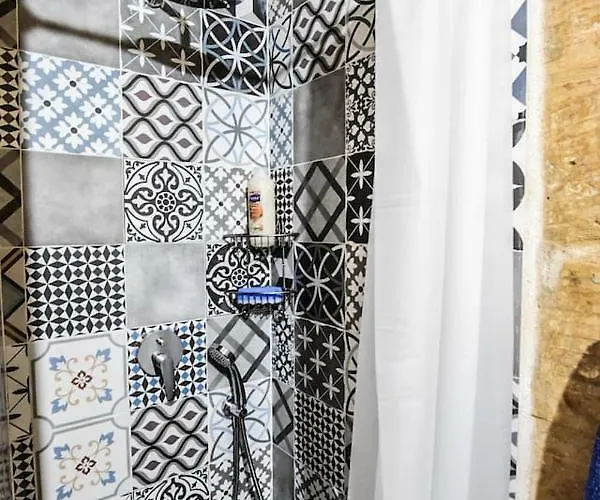 Historic Townhouse In Center Tatil Evi